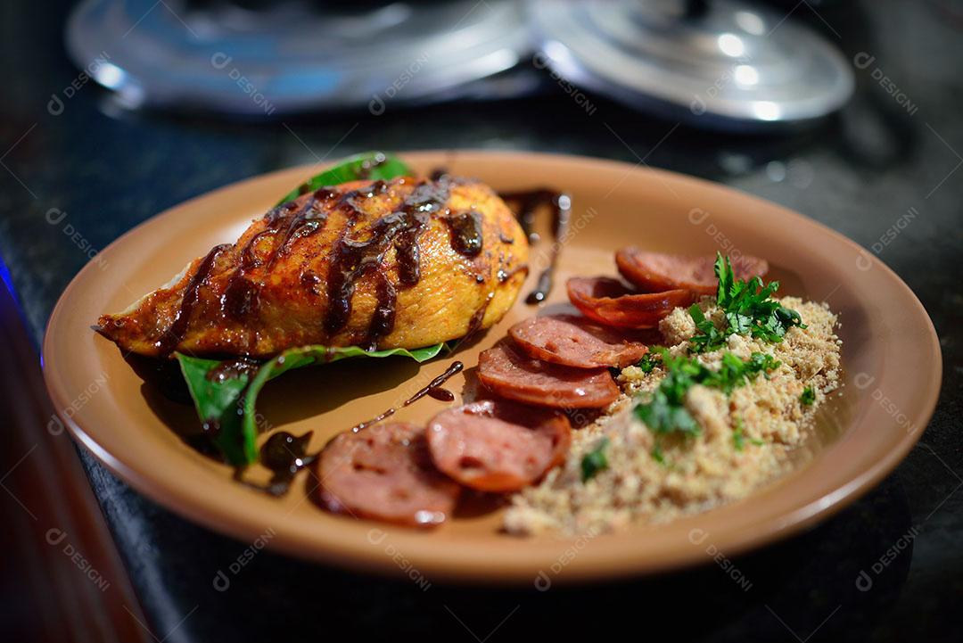 Frango Ao Molho Pardo Com Linguiça Calabresa Imagem JPG