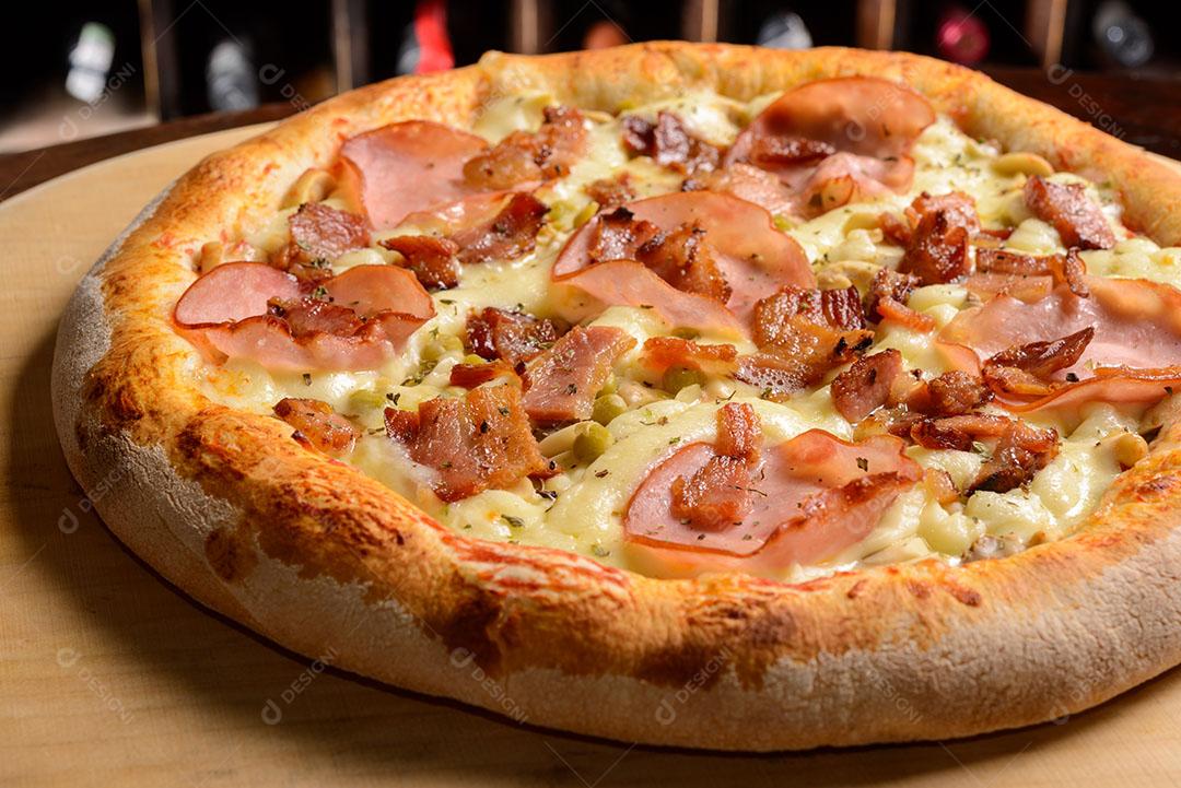 Pizza De Lombo E Bacon Imagem JPG