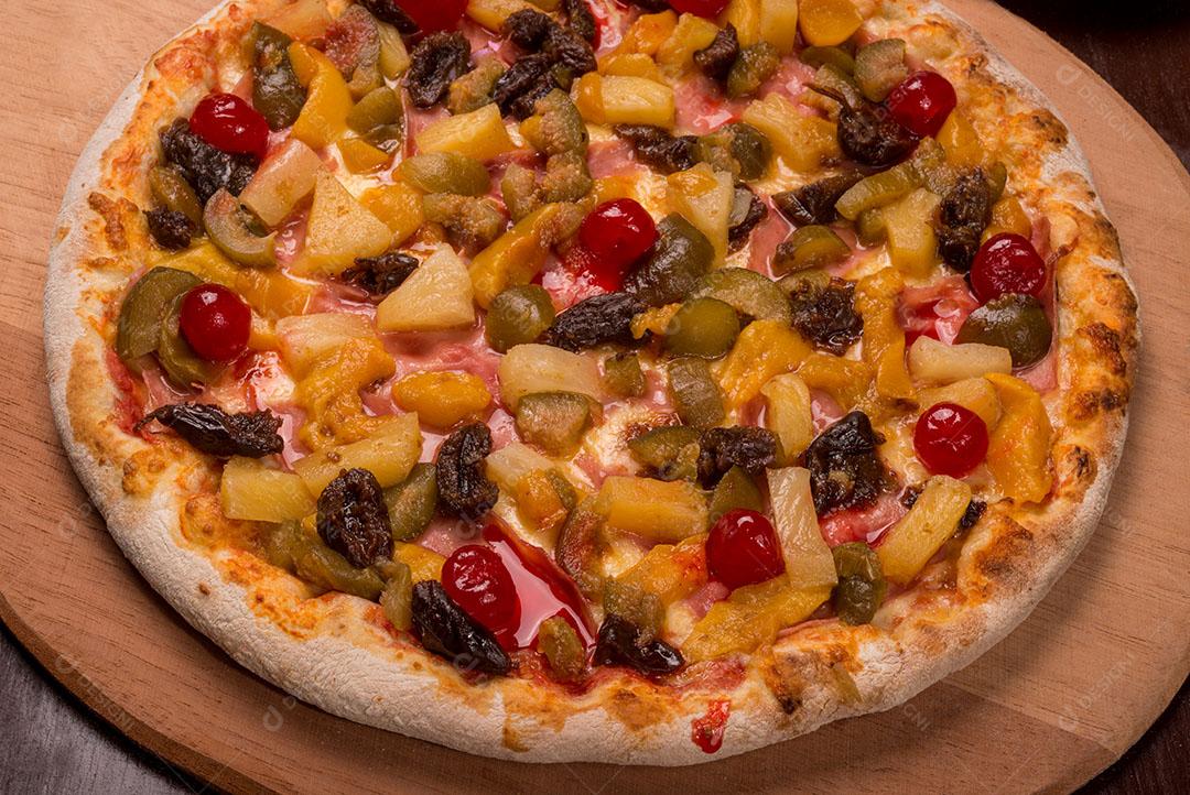 Pizza De Pêssego Cereja Ameixa Figo E Abacaxi Imagem JPG