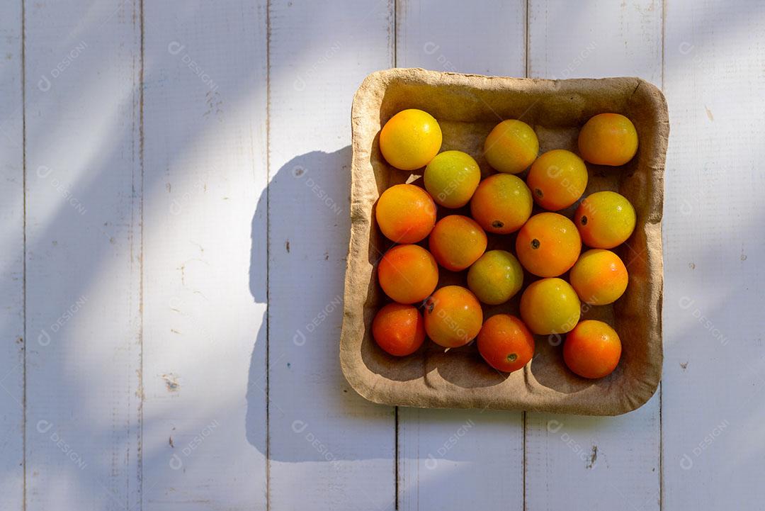 Tomates Orgânicos E Laranja 1 Imagem JPG
