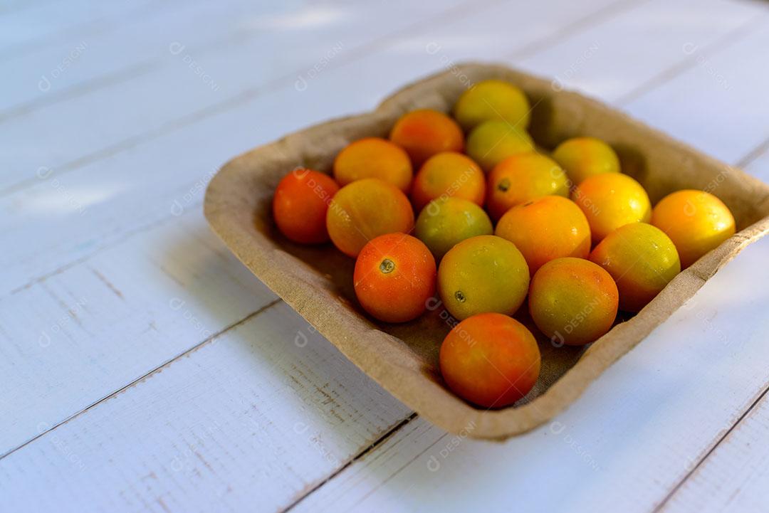 Tomates Orgânicos E Laranja 2 Imagem JPG