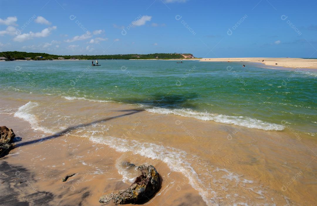 Ondas na Praia da Barra de Gramame João Pessoa Pessoas Na Praia Coqueiro