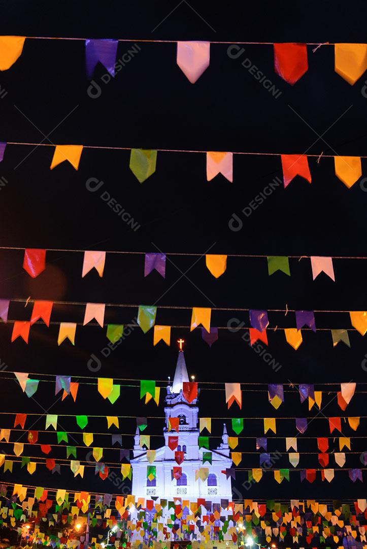 Bandeiras Coloridas Festa Junina do Nordeste Brasil Pilões Paraíba Imagem JPG