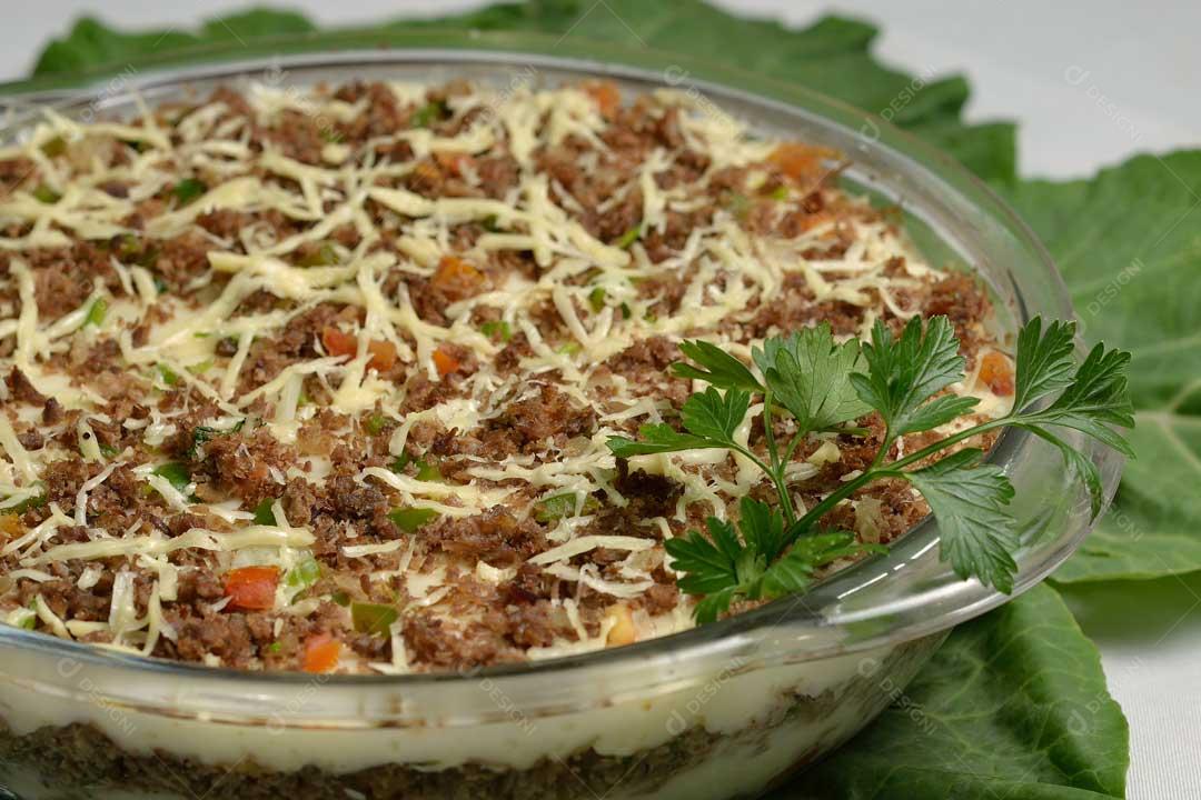 Foto Carne de Sol Desfiada Com Mandioca Imagem JPG