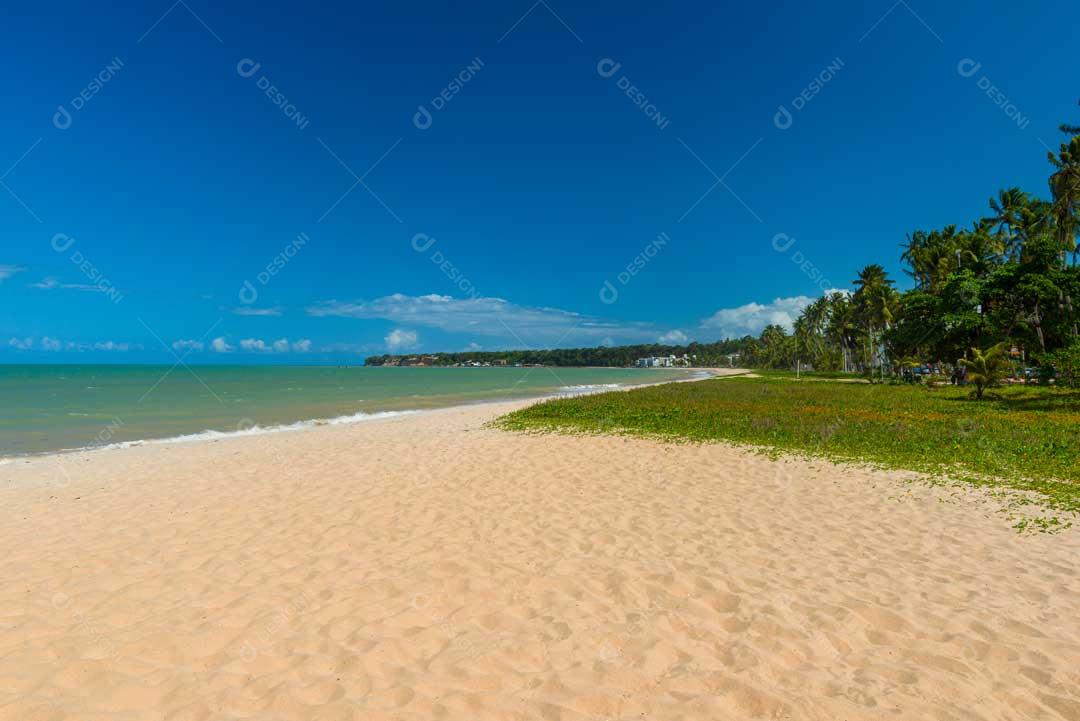 Foto Praia Linda Com Areias e Paisagem Imagem JPG