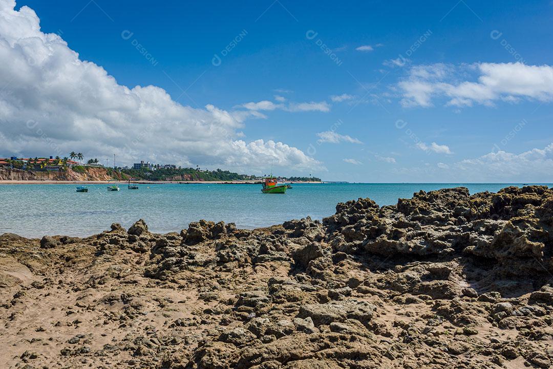 Foto Praia Mar Céu Limpo Penhasco Turistas Imagem JPG