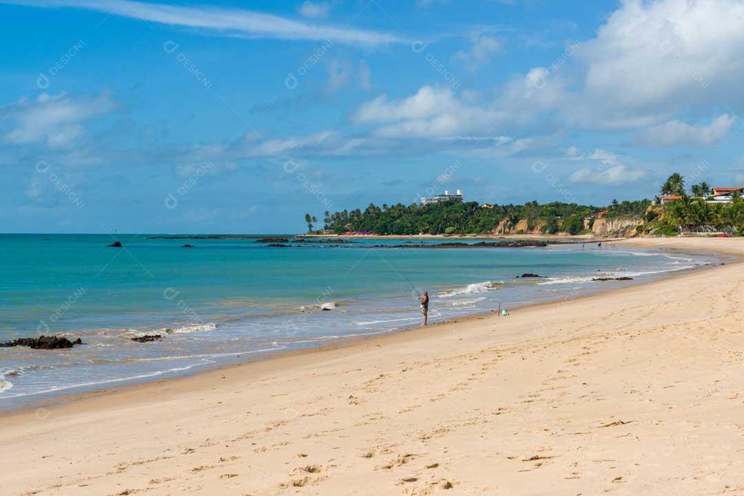 Foto Praia Com Paisagem Linda Água Azul Areia Imagem JPG