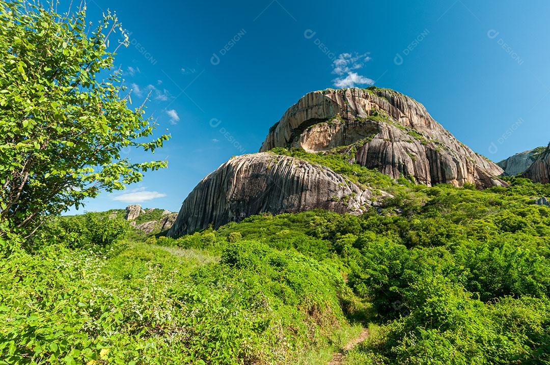 Foto Parque Estadual Pedra da Boca Campo Verde Imagem JPG