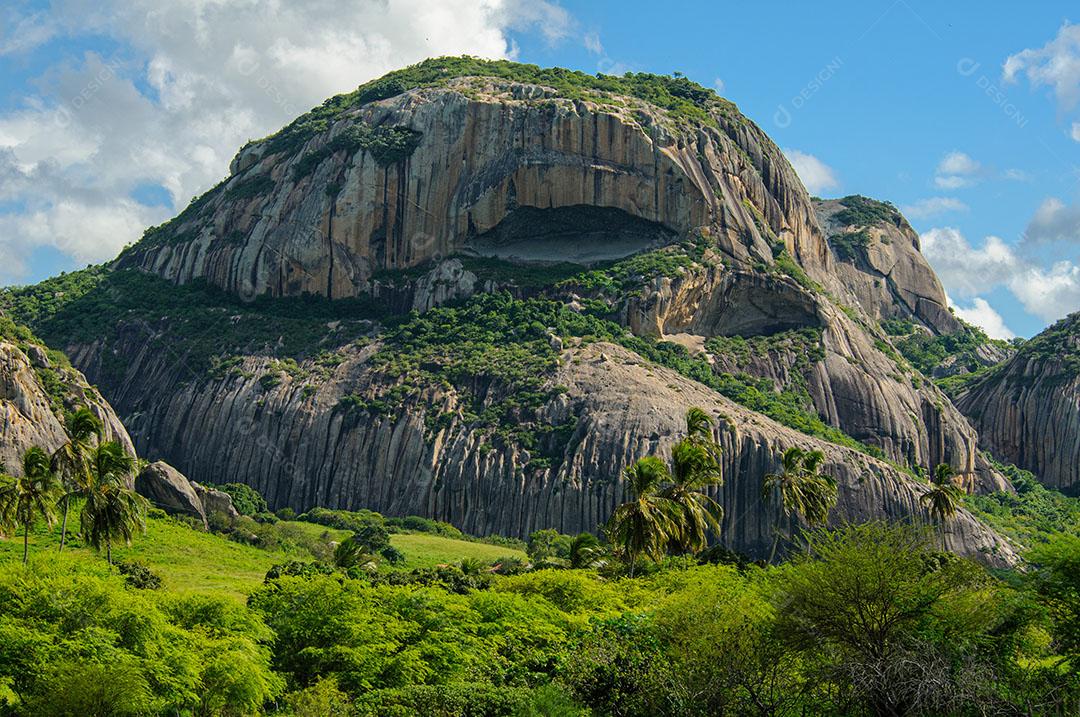 Foto Parque Estadual Pedra da Boca Campo Verde Imagem JPG