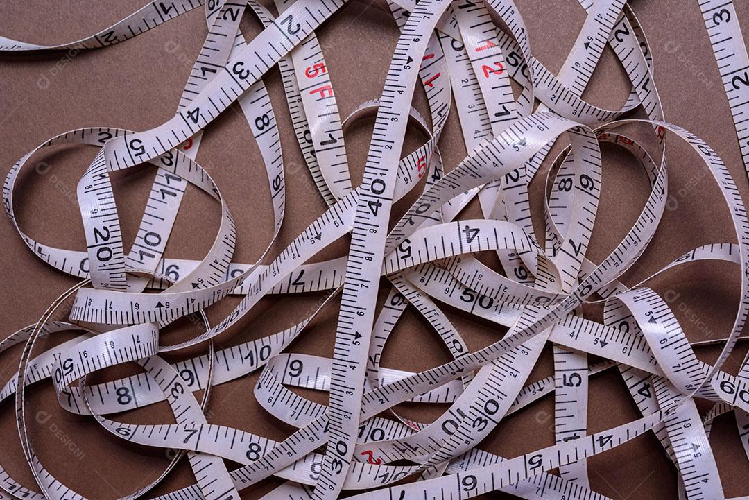 Foto Fita Métrica Academia Fundo Marrom Imagem JPG