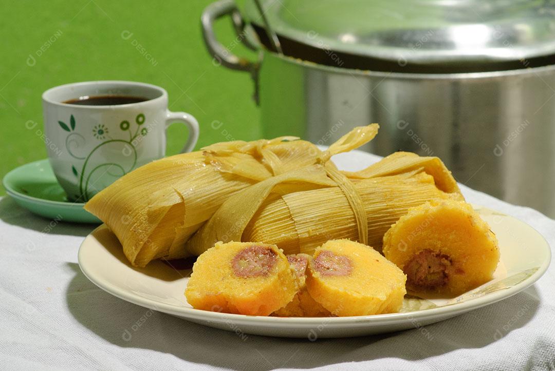 Foto Comida Pudim de Milho Cozinha Nordestina Brasileira Imagem JPG