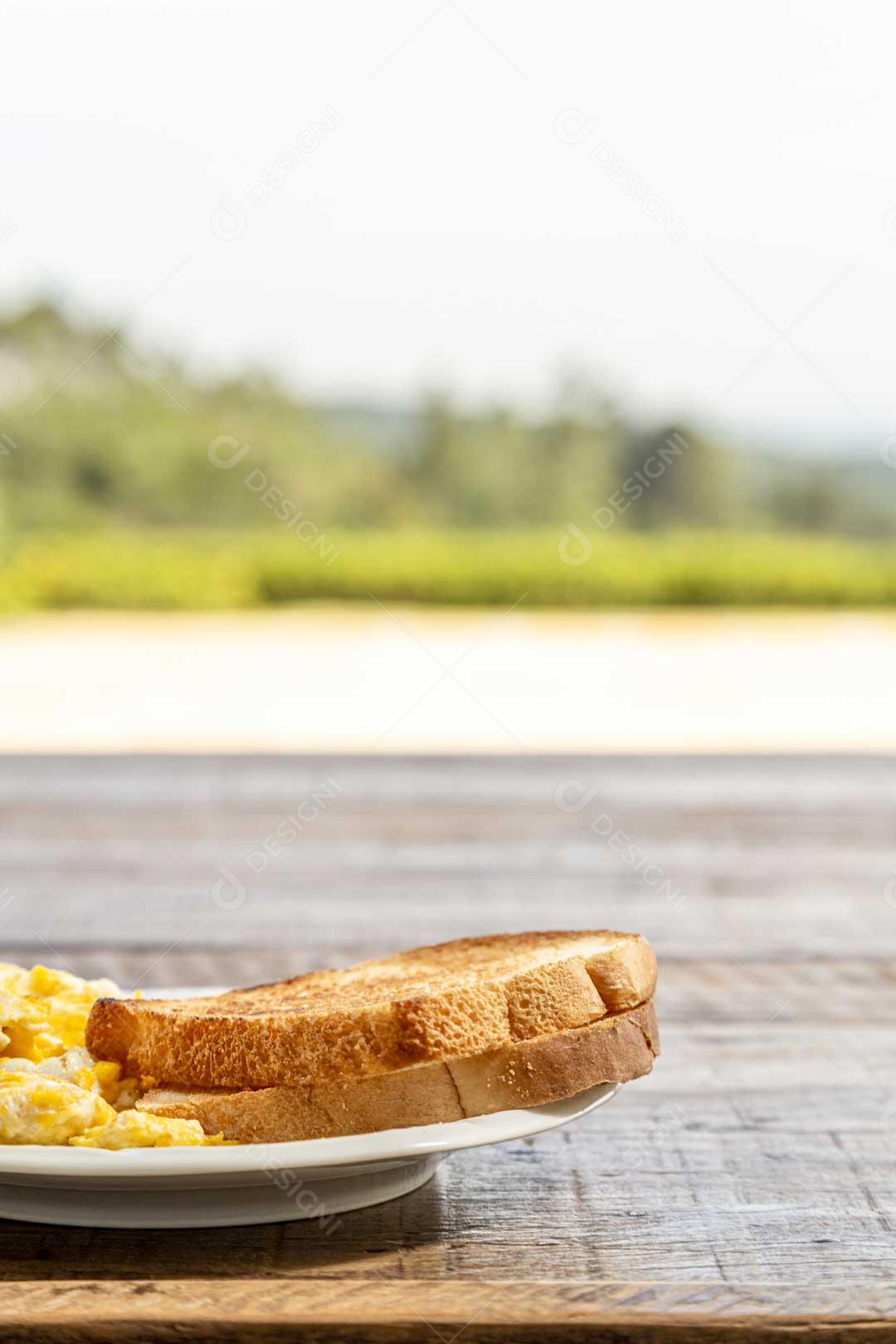 Foto Torradas Deliciosas Com Ovos Imagem JPG