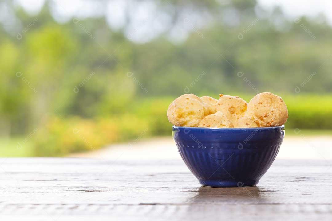 Foto Pão De Queijo Brasileira Na Tigela Imagem JPG