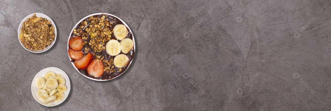 Foto Tigelas Com Açaí e Morango Imagem JPG