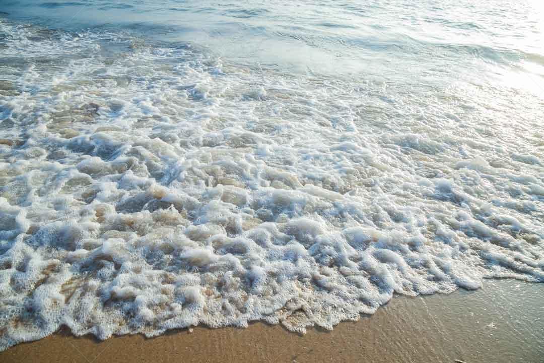 Lindo Mar Com Raio de Sol, Faixa de Area Em Praia de Matosinho Em Portugal Imagem JPG