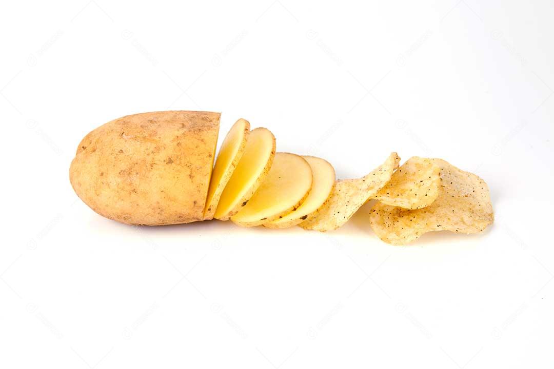 Batata Crua Fatiada E Batata Frita Isolada