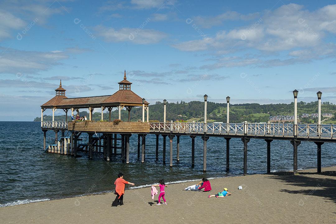 Coreto no Lago Llanquihue Vulcão Osorno Frutillar Llanquihue Los Lagos Imagem JPG