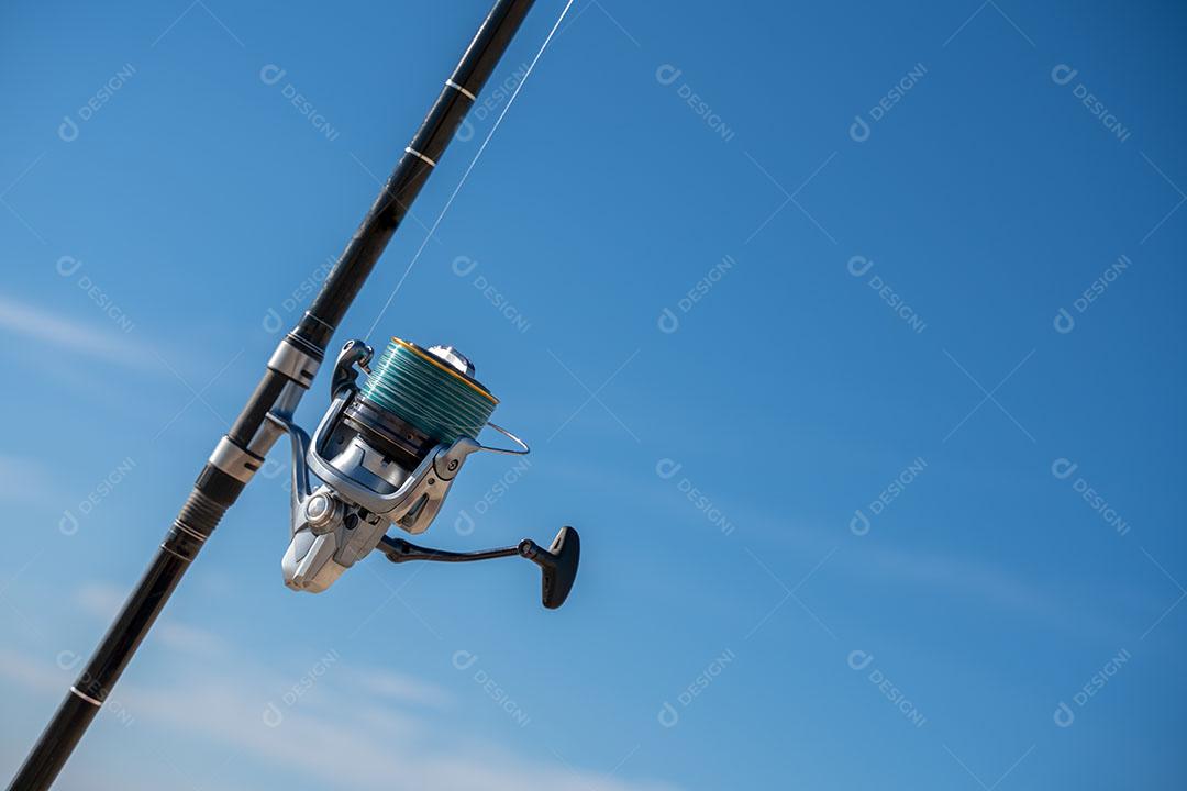 Profissional de Vara de Pesca Mar Céu Azul Imagem JPG