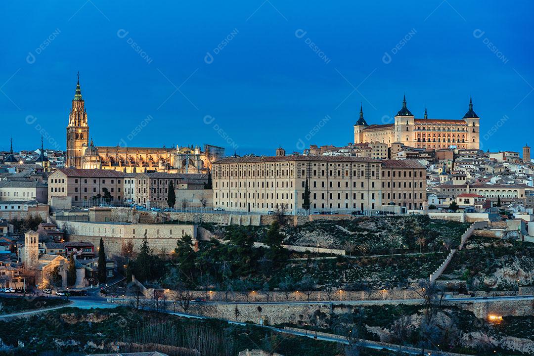 Vista Panorâmica da Cidade de Toledo na Espanha Com a Catedral Imagem JPG