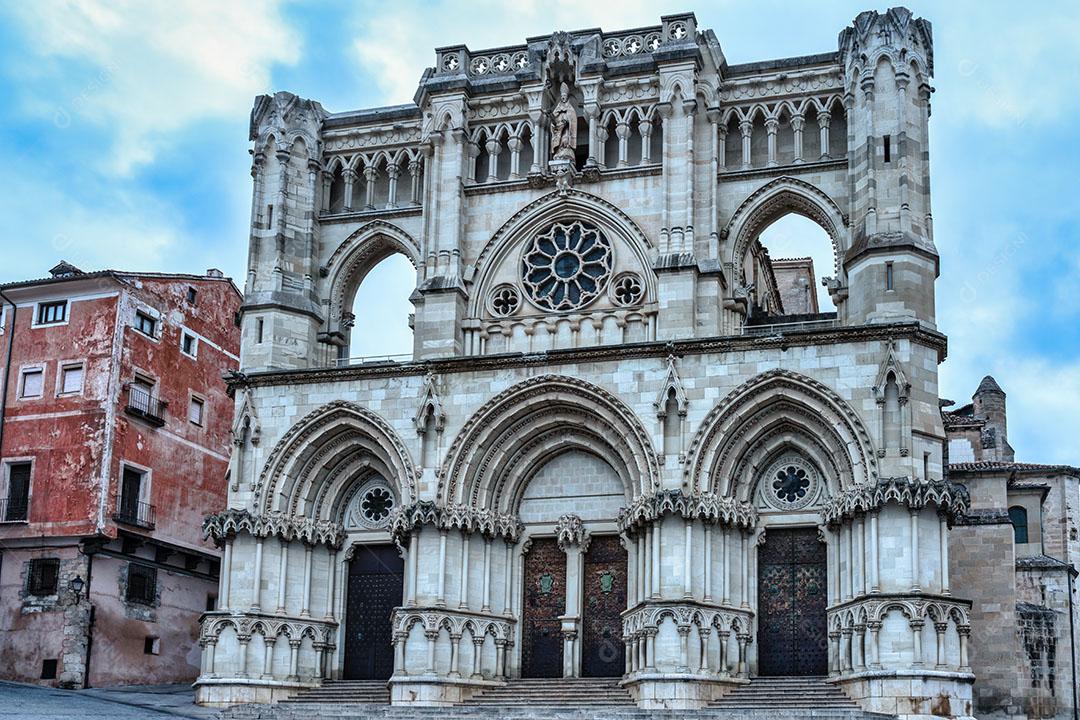Fachada da Catedral Gótica de Cuenca na Espanha Imagem JPG