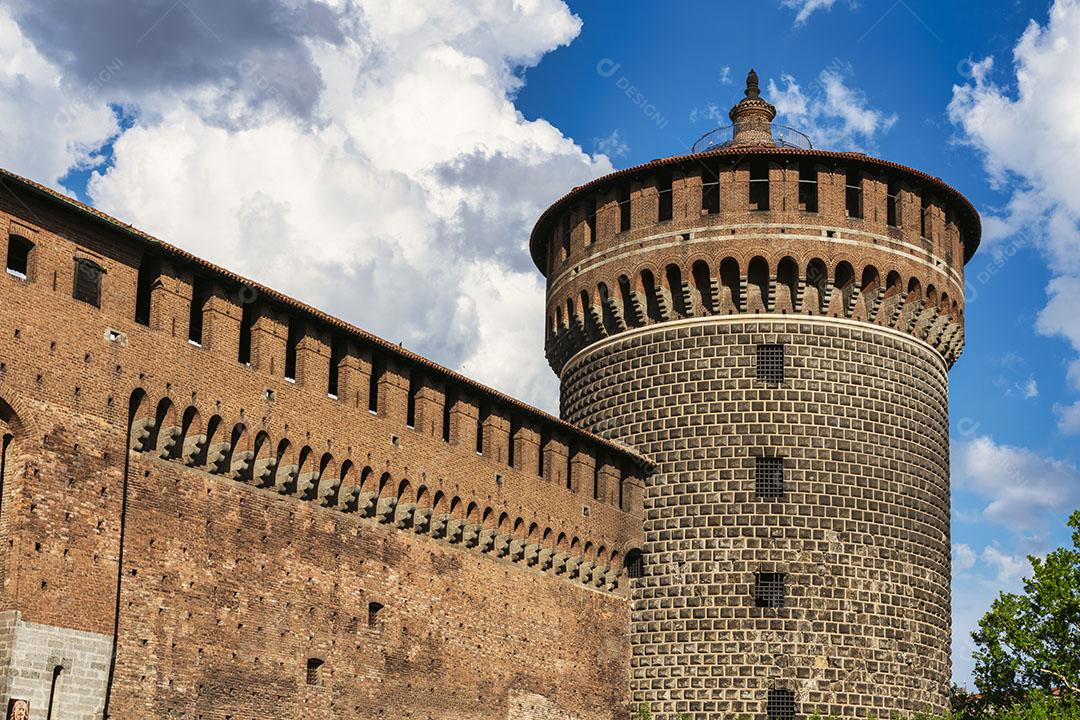 Castelo dos Duques de Sforza na Cidade de Milão Lombardia Itália Imagem JPG