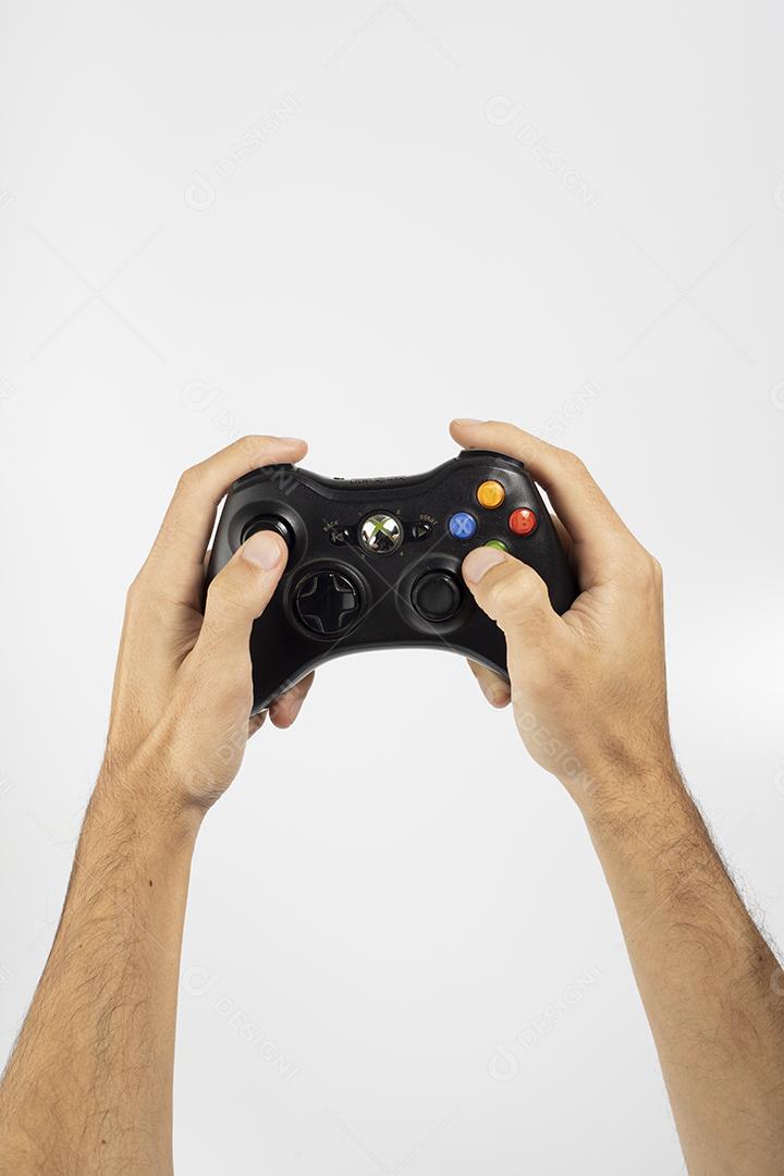 Console de Videogame Preto e Controlador Isolado Imagem JPG