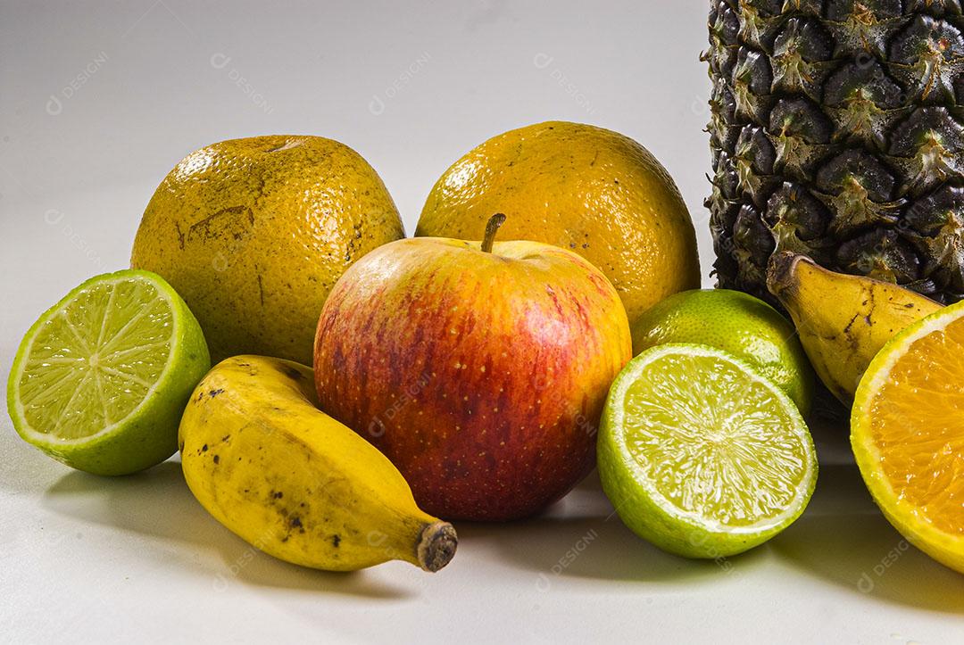 Frutas Tropicais Banana Limão Laranja Maçã E Abacaxi Imagem JPG