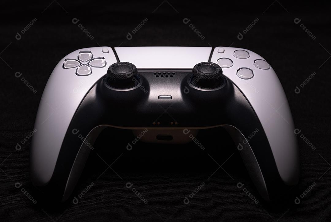 Controlador de Jogos de Última Geração Com Foco de Luz Imagem JPG