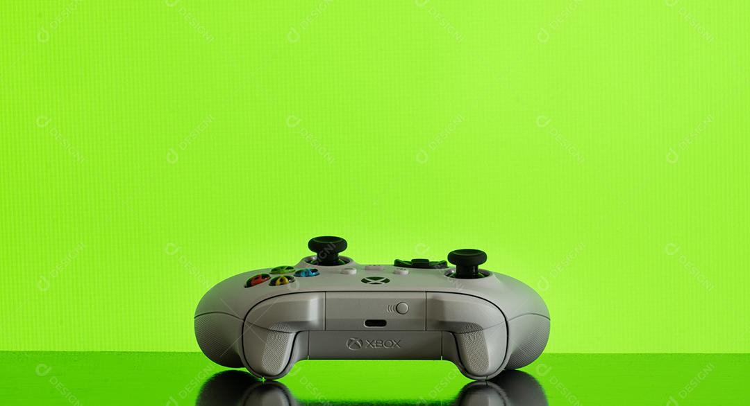 Controlador de Jogos de Última Geração Com Foco de Luz Imagem JPG