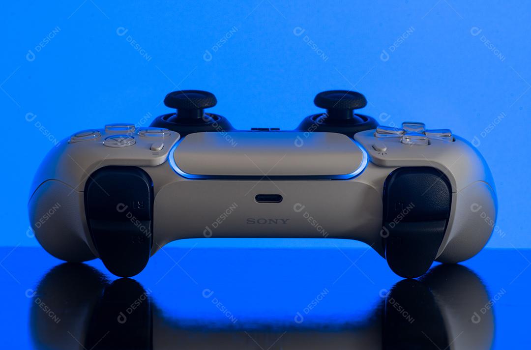 Controlador de Jogos de Última Geração Com Foco de Luz Imagem JPG