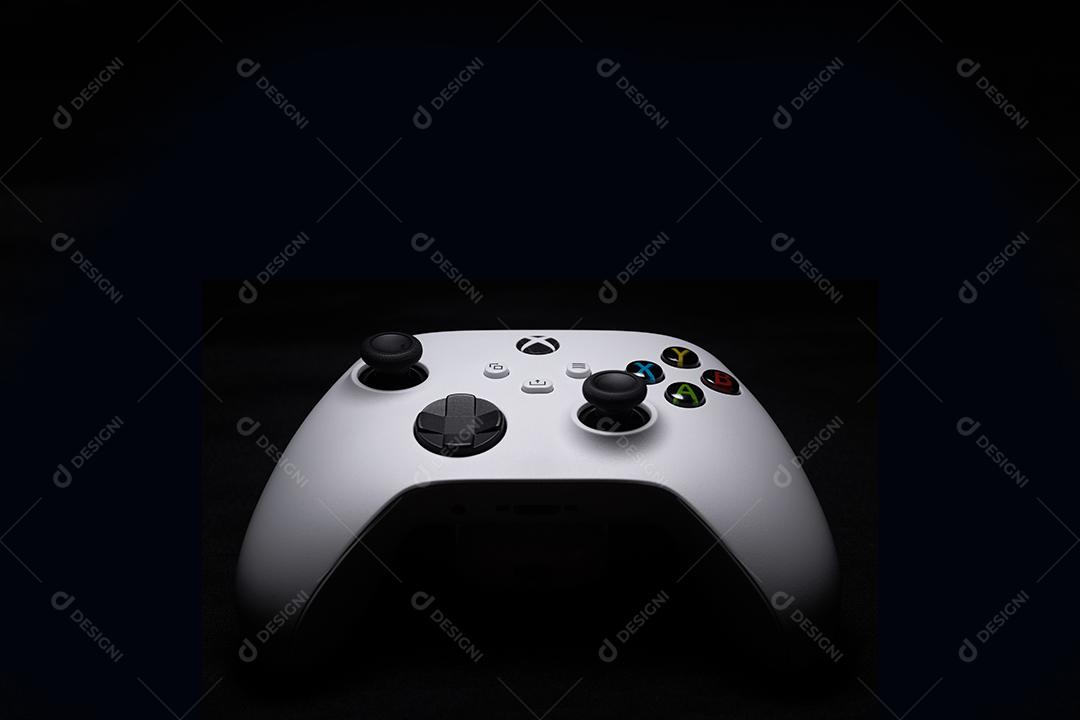 Controlador de Jogos de Última Geração Com Foco de Luz Imagem JPG