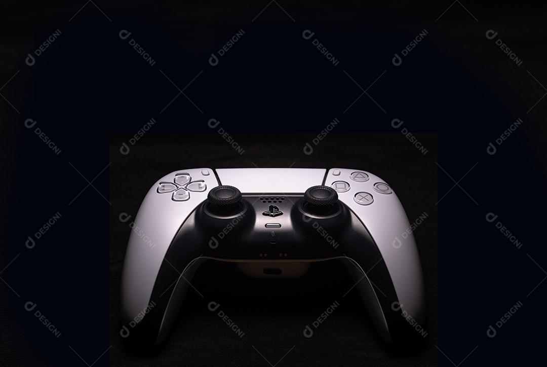 Controlador de Jogos de Última Geração Com Foco de Luz Imagem JPG