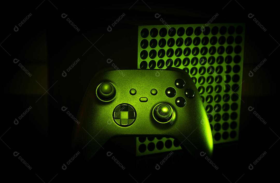 Controlador de Jogos de Última Geração Com Foco de Luz Imagem JPG