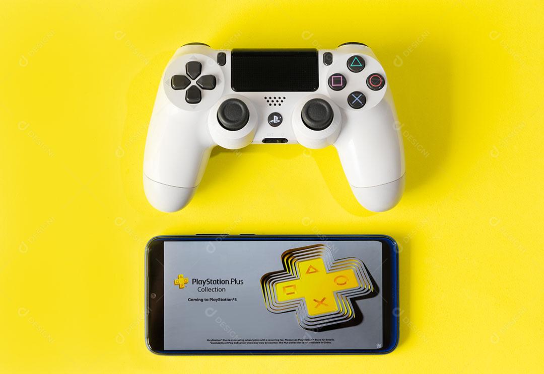 Foto Aplicativo Playstation Plus Smartphone Controle Playstation 4 Playstation Plus Sony Xbox Game Pass