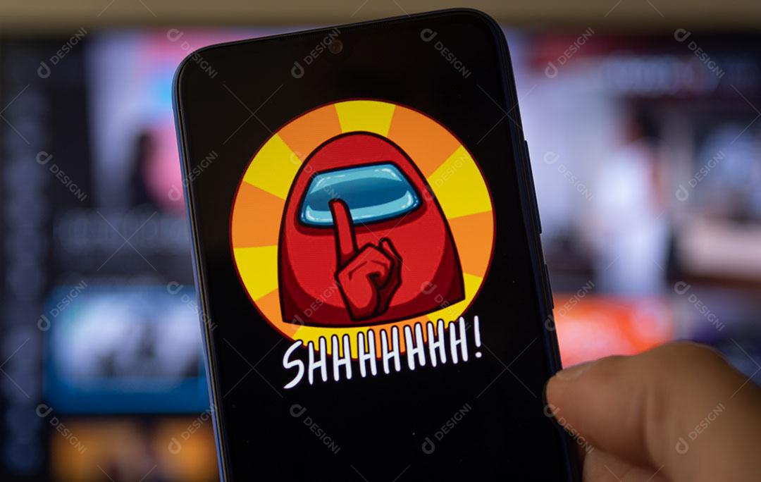 Foto Jogando Entre Nós Smartphone Among Us dos Jogos para Celular Mais Populares