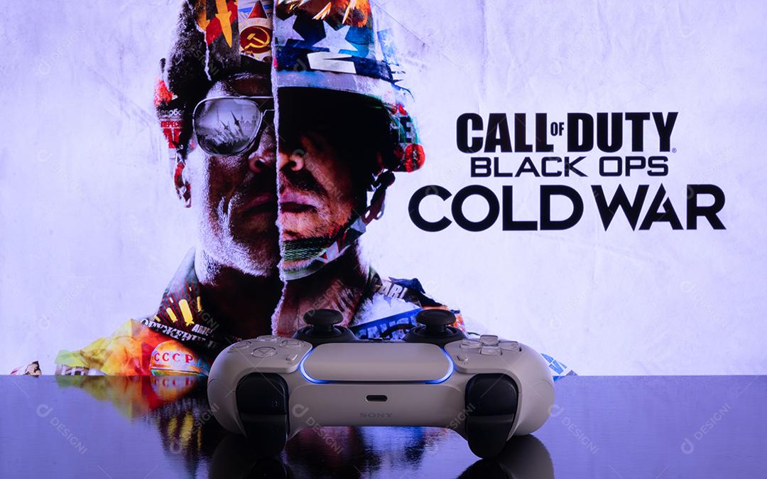 Call Of Duty Cold War na Tela do Ps5 Com Controle Dual Sense Imagem JPG