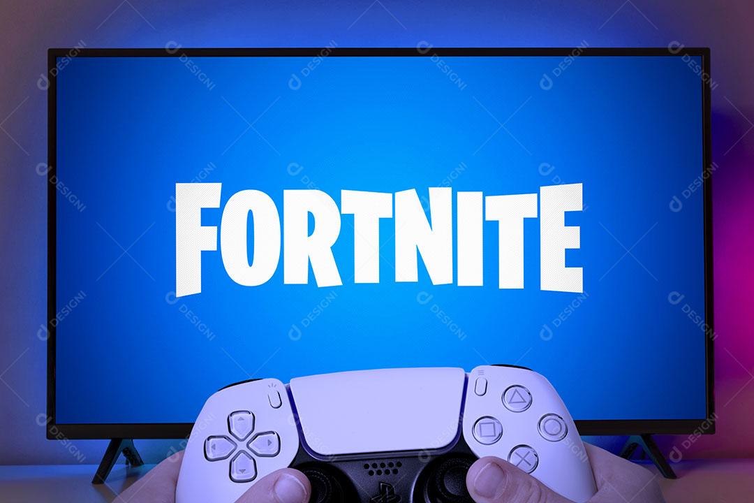 Jogando Fortnite na Tv Com o Controle do Playstation 5 Imagem JPG