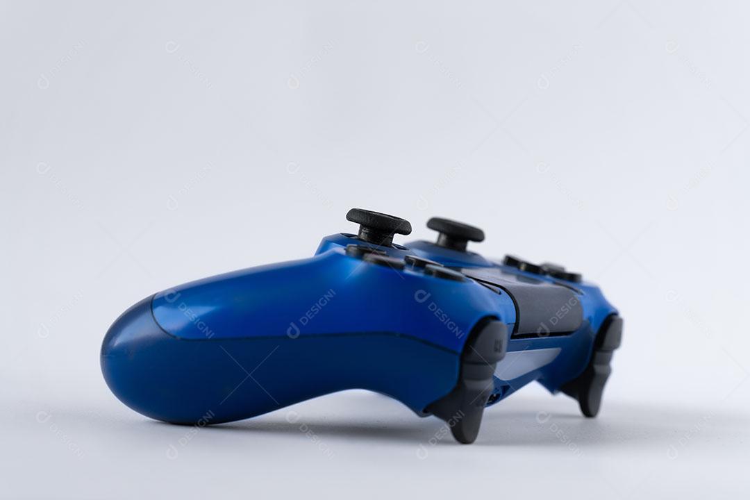 Controlador de Console de Jogos Azul Em Um Fundo Branco Imagem JPG