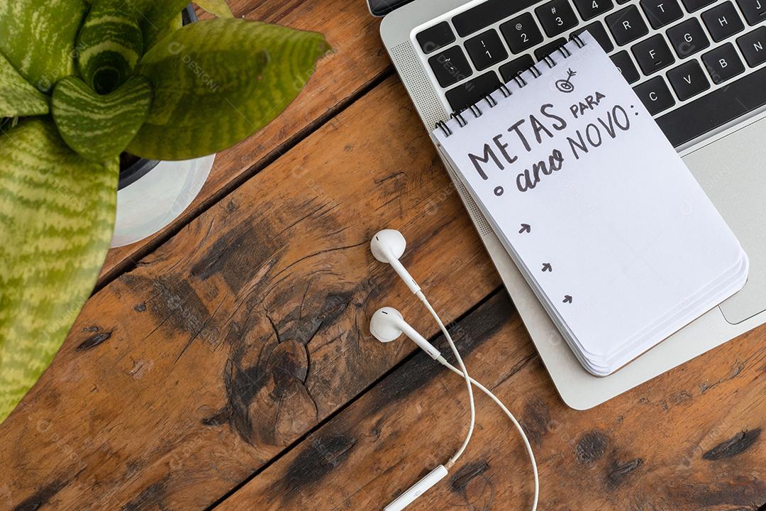 Notebook Caderno escrito metas para ano novo Imagem JPG