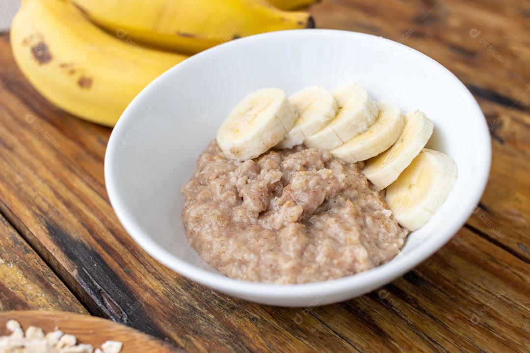 Aveia com Banana - Café da Manhã Vegano com Grãos Integrais JPG