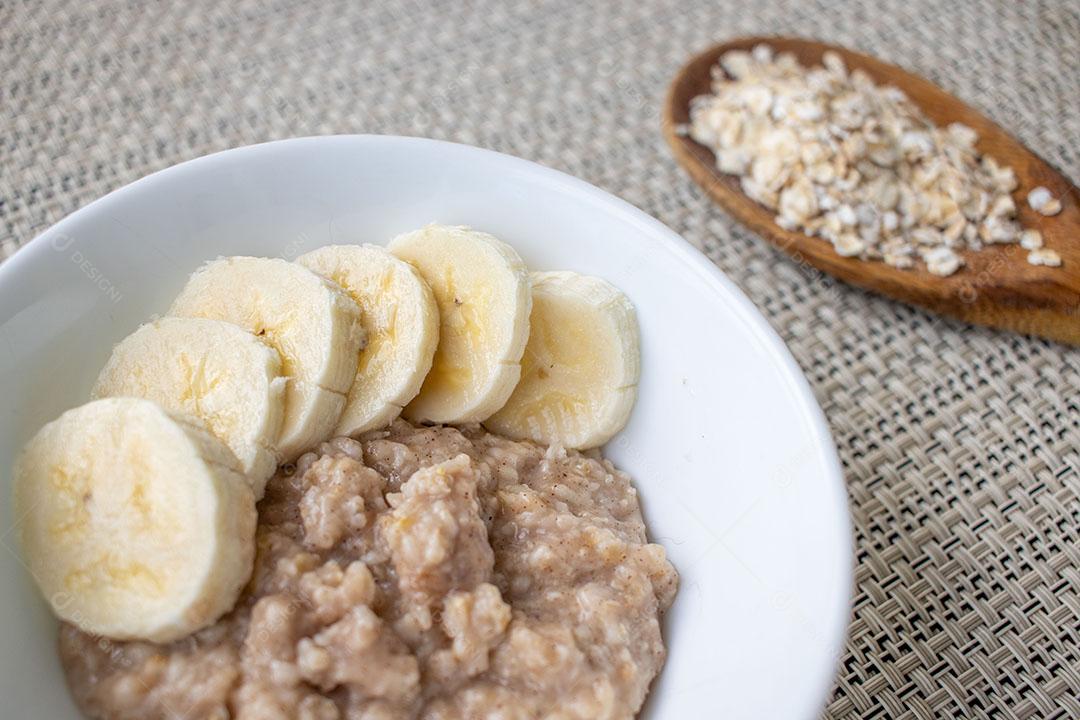 Aveia com Banana - Café da Manhã Vegano com Grãos Integrais JPG