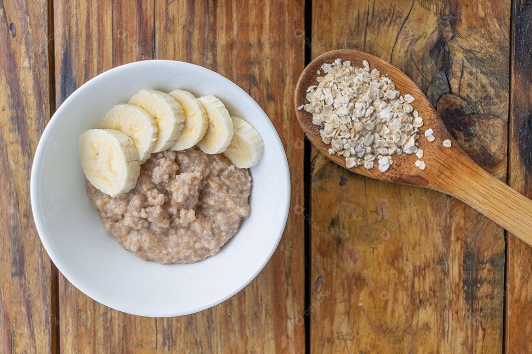 Aveia com Banana - Café da Manhã Vegano com Grãos Integrais JPG