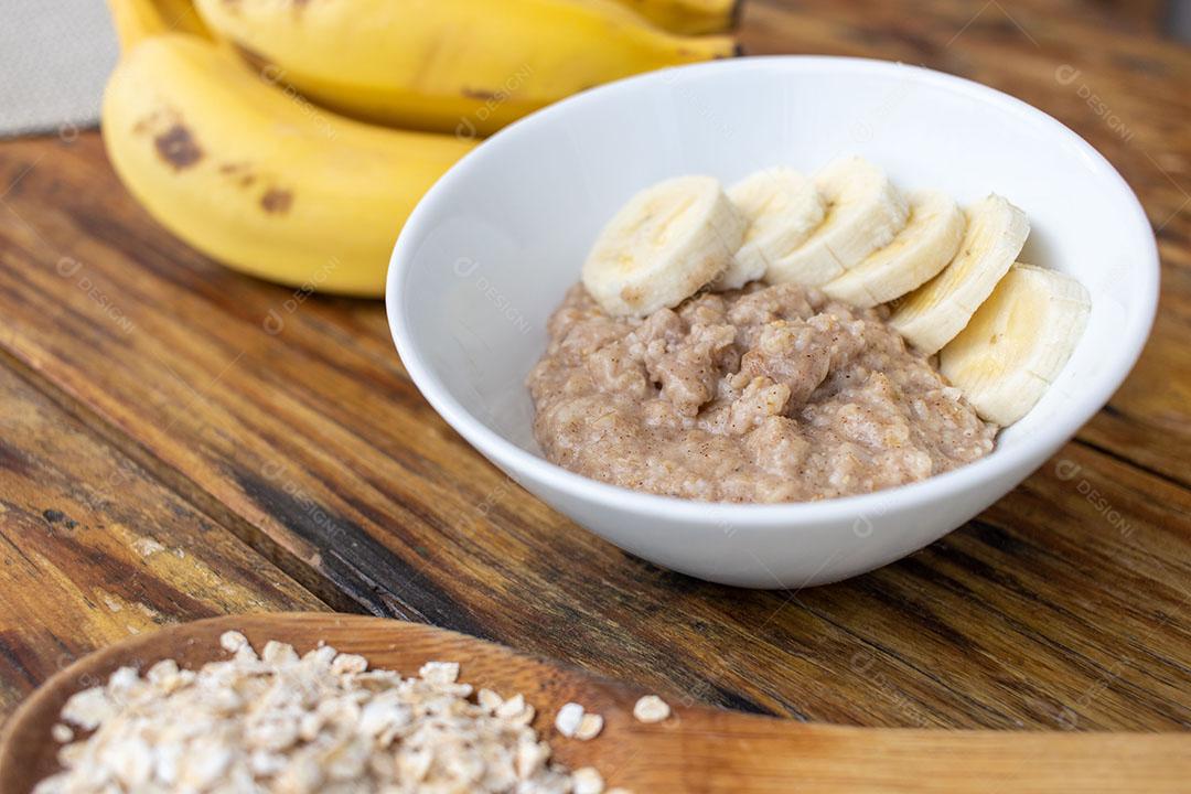 Aveia com Banana - Café da Manhã Vegano com Grãos Integrais