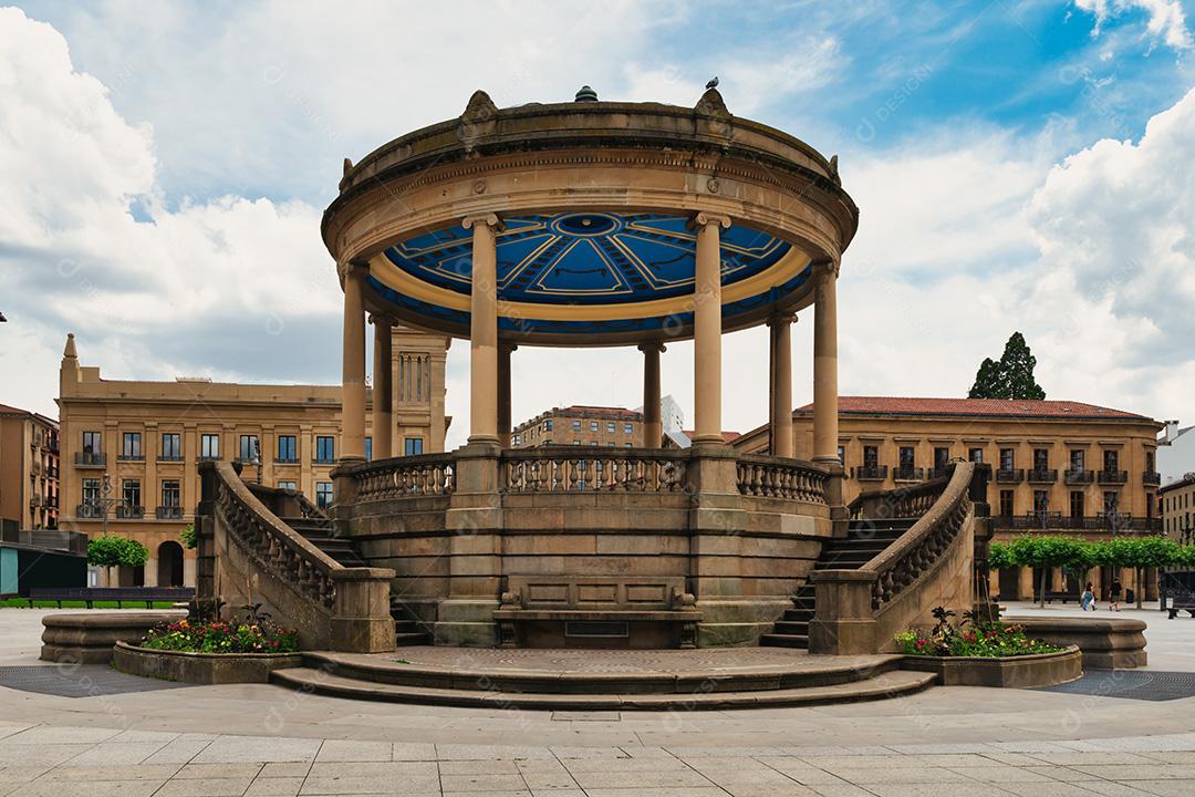 Praça Do Castelo Em Pamplona Na ​​​​Espanha Imagem JPG