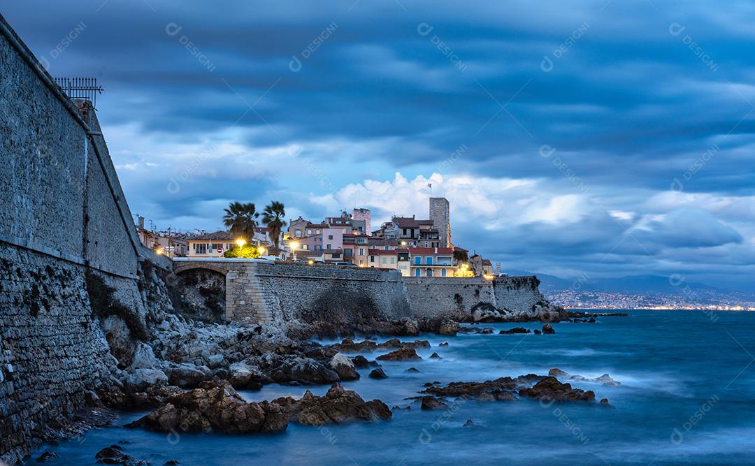 Vista Da Fortaleza E Da Cidade Velha De Antibes Imagem JPG