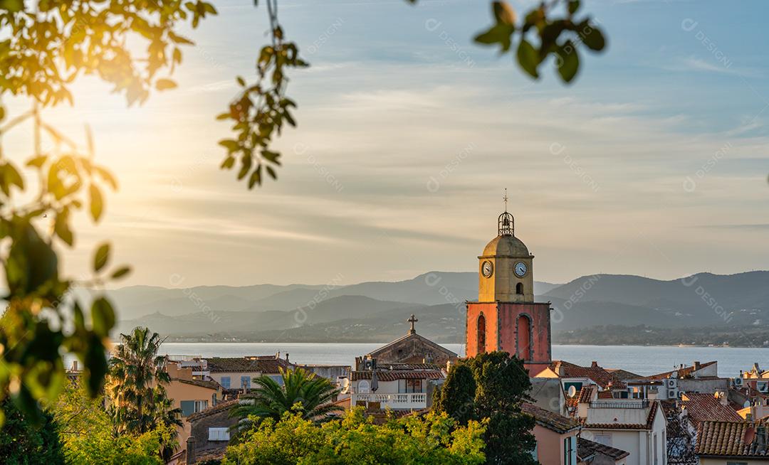 Cidade Velha Panorâmica De Saint Tropez Imagem JPG