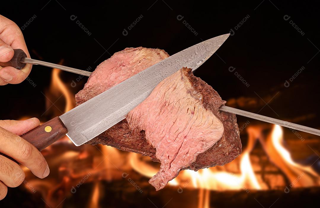 Churrasco Picanha Sendo Cortada Imagem JPG