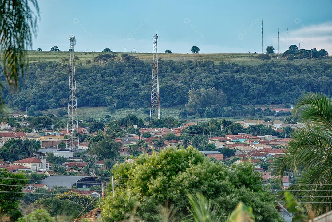 Cidade brasileira Cassilândia pela manhã