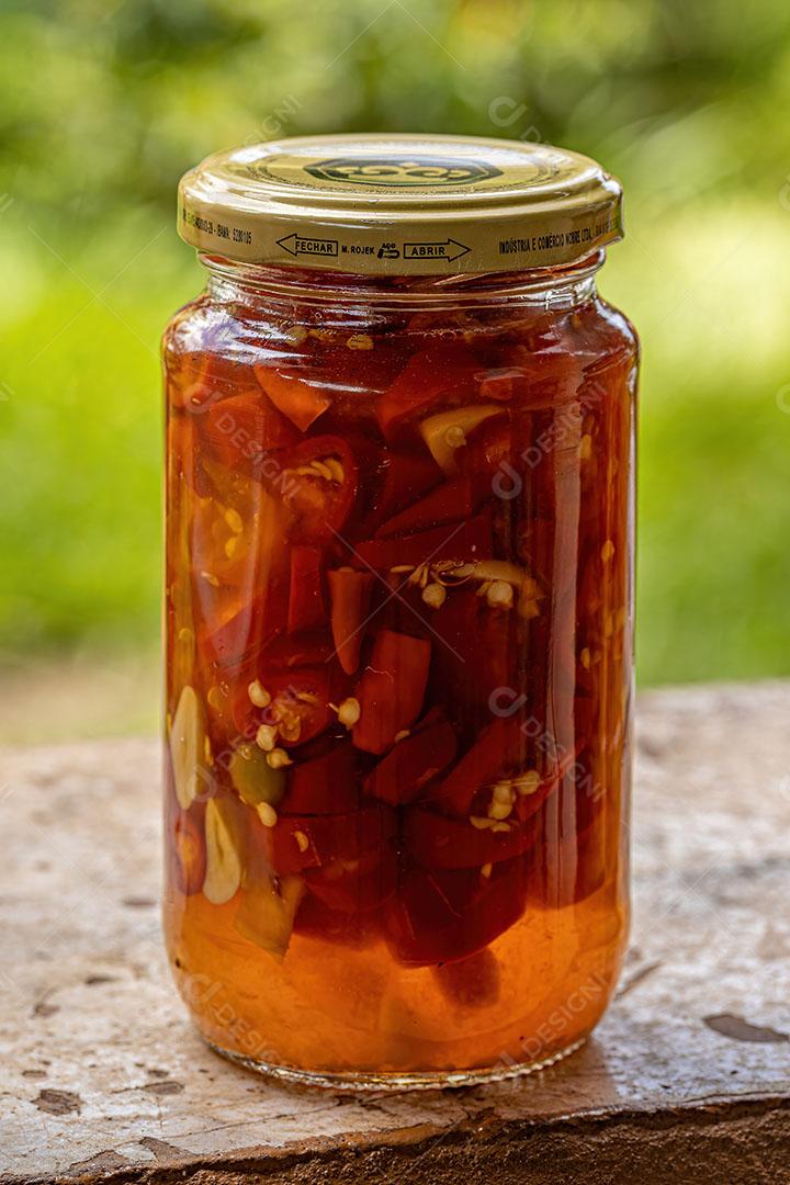 Conserva de Pimenta Irritada Curtida em Limão Imagem JPG