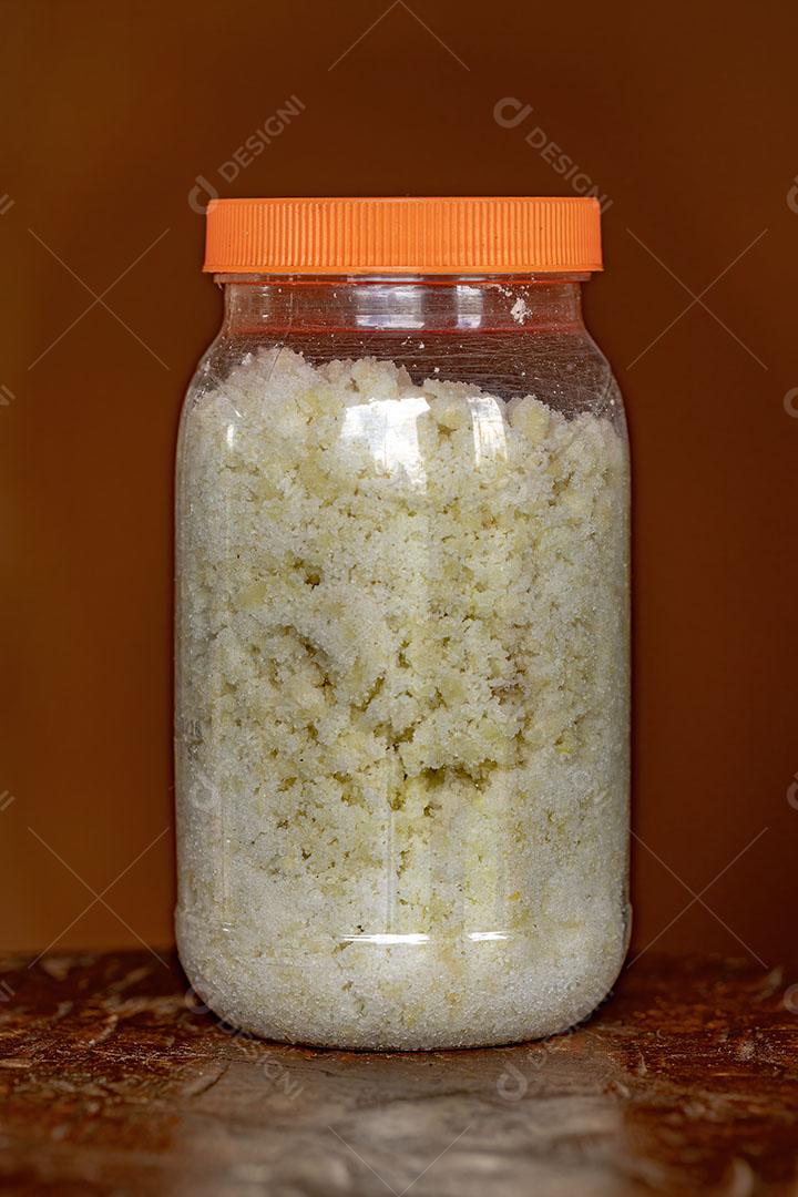 Tempero de Alho para Alimentos em um Recipiente de Vidro Imagem JPG